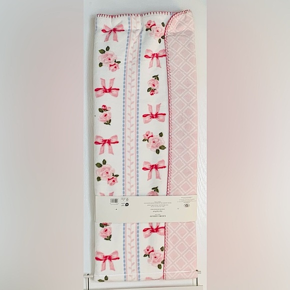 Laura Ashley Pink Bows and Roses Reversible Throw Blanket - Picture 4 of 7